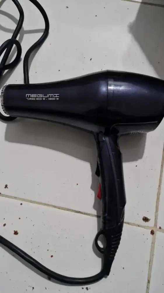 Hair Dryer merk Megumi