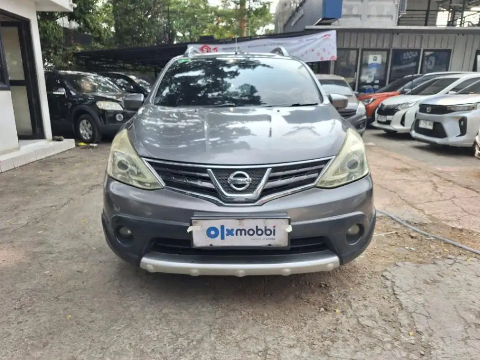 LOW DP Nissan Livina 1.5 X-Gear Bensin-AT 2014 ACM
