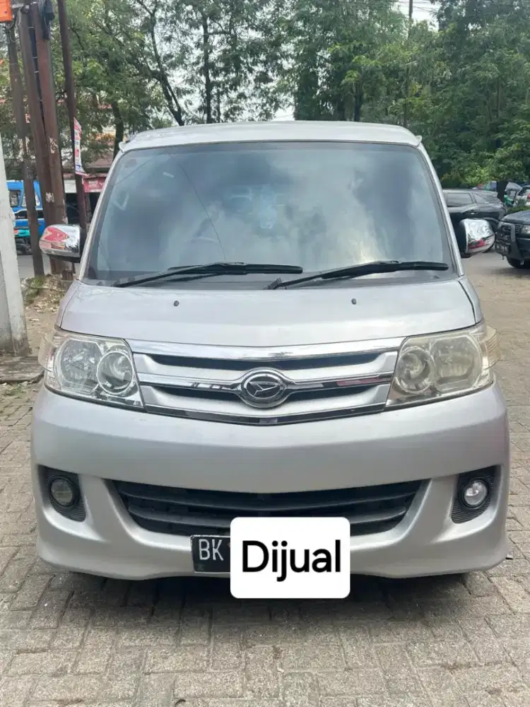 Daihatsu Luxio Type X 2011