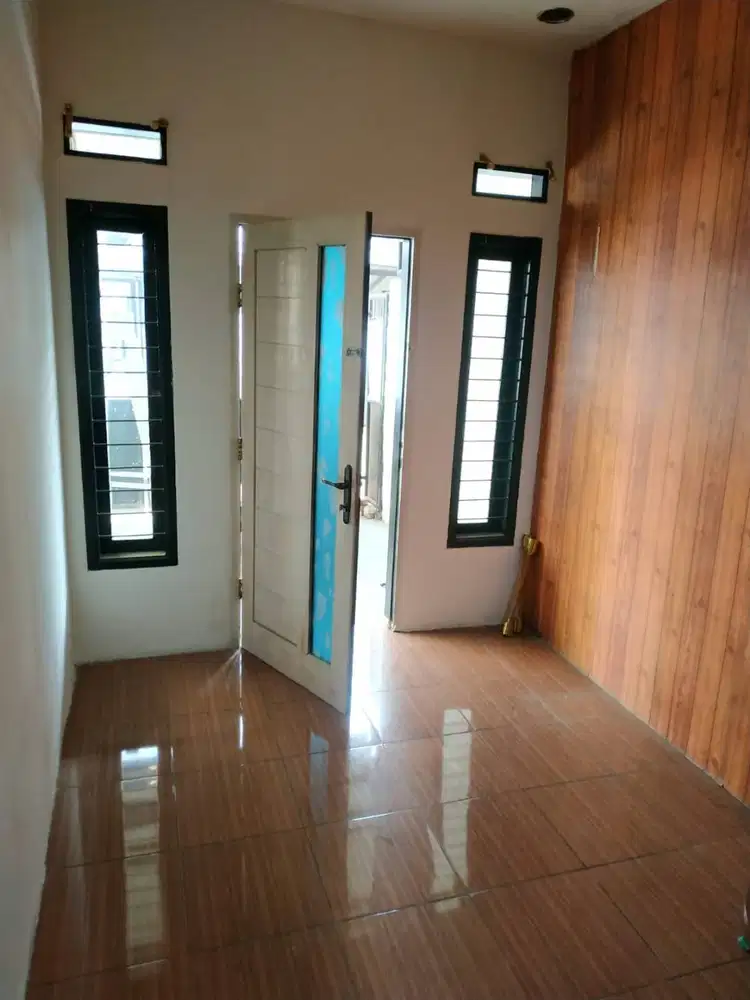 Dijual Rumah Siap Huni di Taman Kopo Indah (TKI) 1