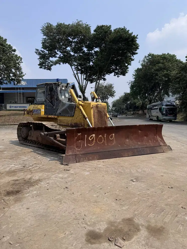 Dozer Komatsu D85ESS-2 Tahun 2021
