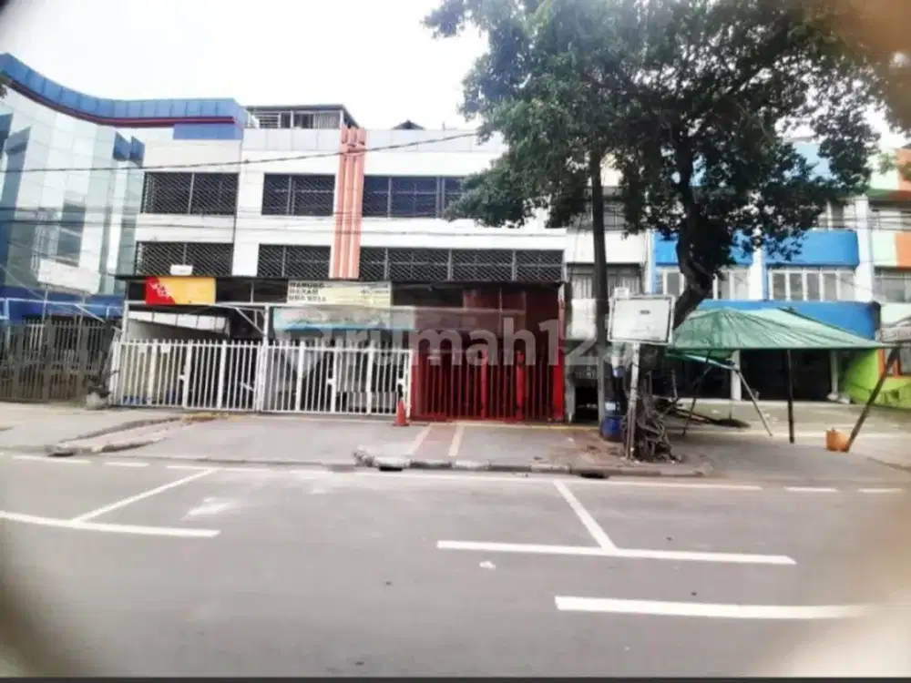 Dijual atau Disewa Ruko Letak Strategis Lokasi Fnb