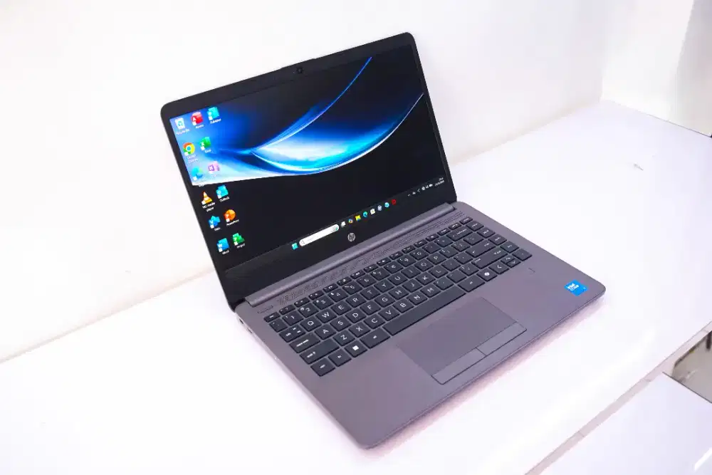 HP 240R G9.Intel CORE 7 150U.RAM 16GB.SSD512GB.14inch FHD IPS
