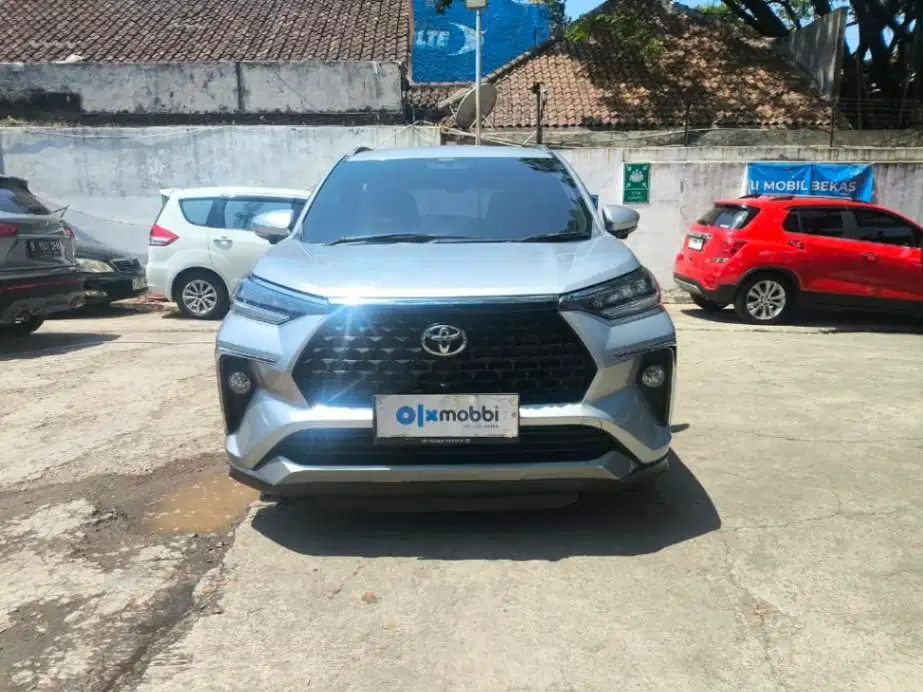 LOW DP Toyota Avanza 1.5 New Veloz Q Bensin-AT 2023 AKK