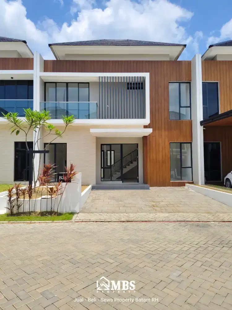 DIJUAL
Rumah 2 Lantai Citraland Megah  Cluster Luxe Hills (