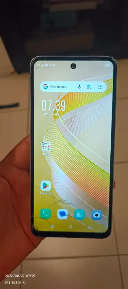 Infinix Smart 8
Ram 4+2/128
Minus retak sentuhan normal
Mahar 400