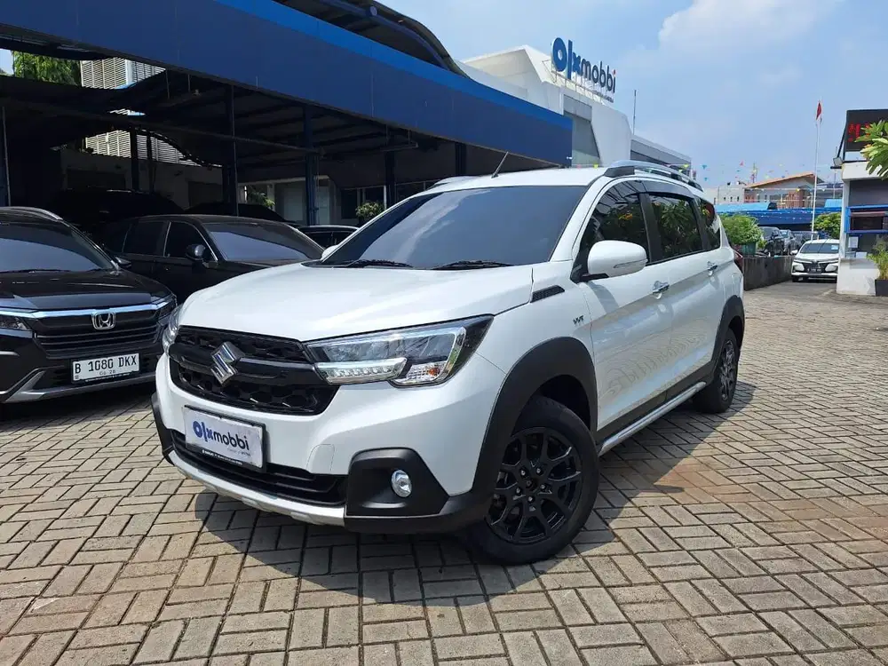 TDP 1 JUTA Suzuki XL7 1.5 Alpha Hybrid-AT 2023 Hitam CNFCB