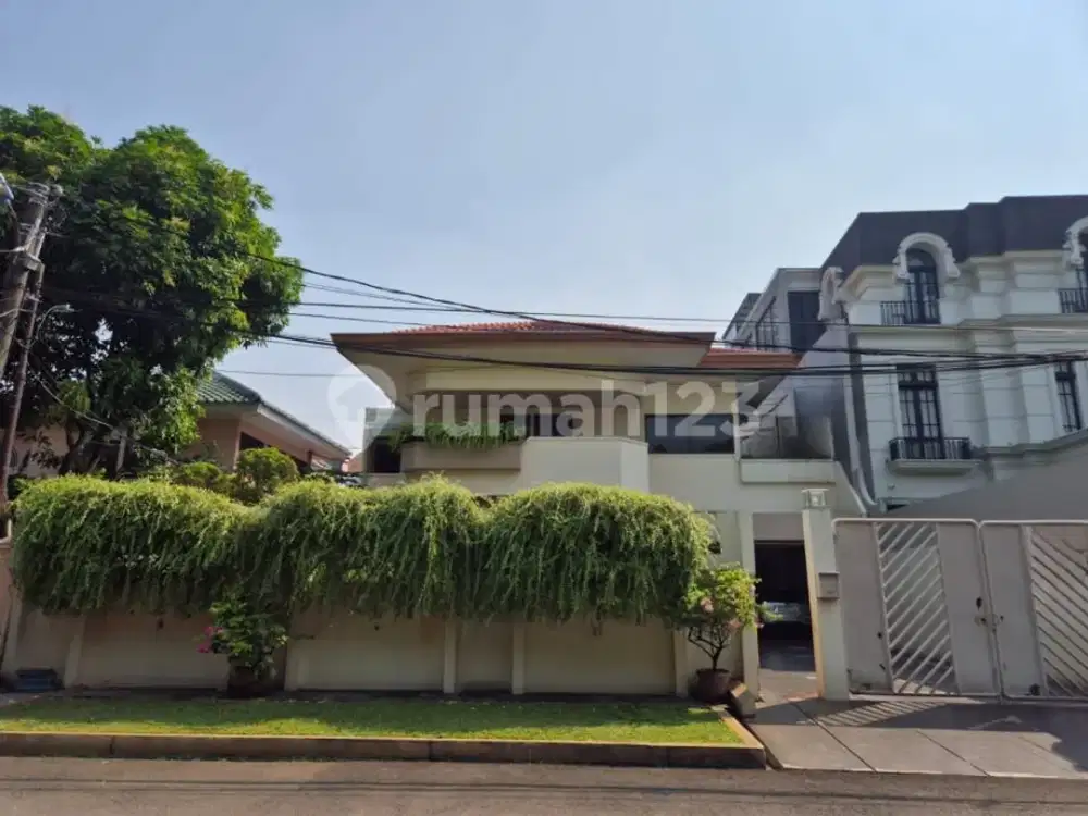 Dijual Rumah di Taman Kedoya Residen