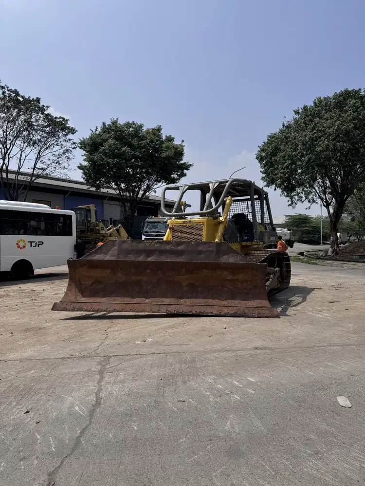 Dozer Komatsu D85ESS-2 Tahun 2021