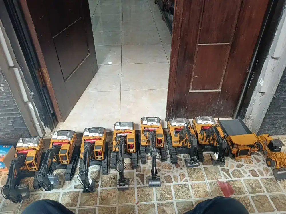 Di jual rc excavator