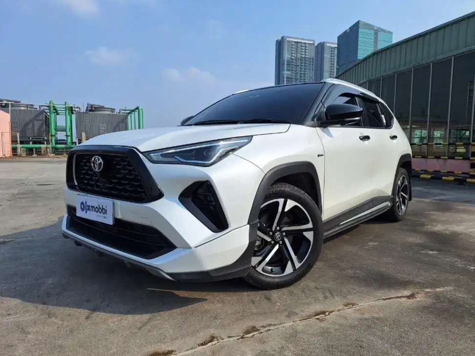 KM Rendah - Toyota Yaris Cross 1.5 S TSS Hybrid-AT 2023