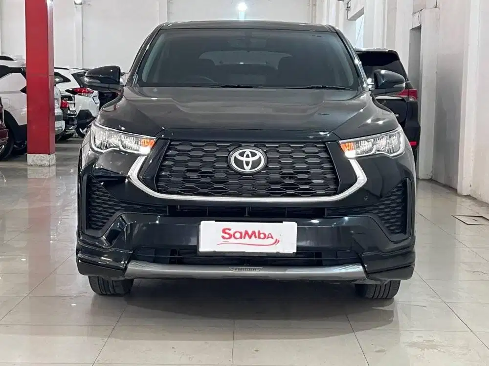 ( KM 28rb ) TOYOTA INNOVA ZENIX V HYBRID MODELISTA AT 2024 HITAM