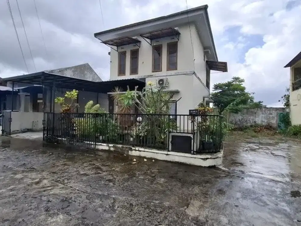 Rumah Tinggal dalam Perumahan Lokasi Favorit di Condong Catur - Depok Sleman