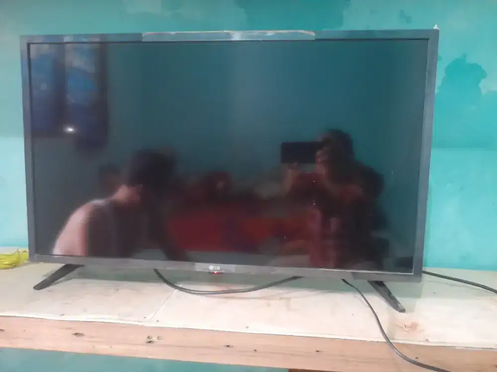 Tv LED LG 32in siaran Digital normal
