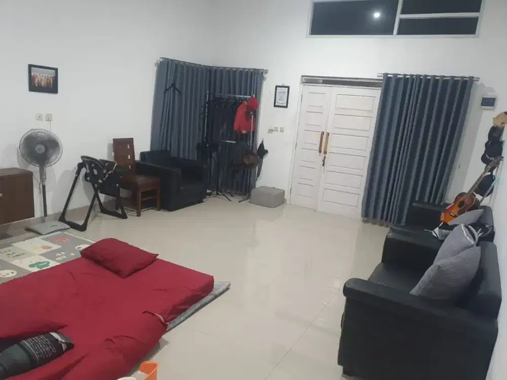 TERMURAH RUMAH SEMI FURNISH KOMPLEK SANTININGSIH CIMAHI TENGAH BANDUNG