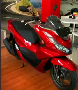 Honda PCX 160 2023 Merah – Jarang Pakai, Mulus, Low KM