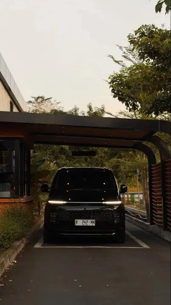 Hyundai Staria 2.2 Signature 7 Solar AT Matic 2022