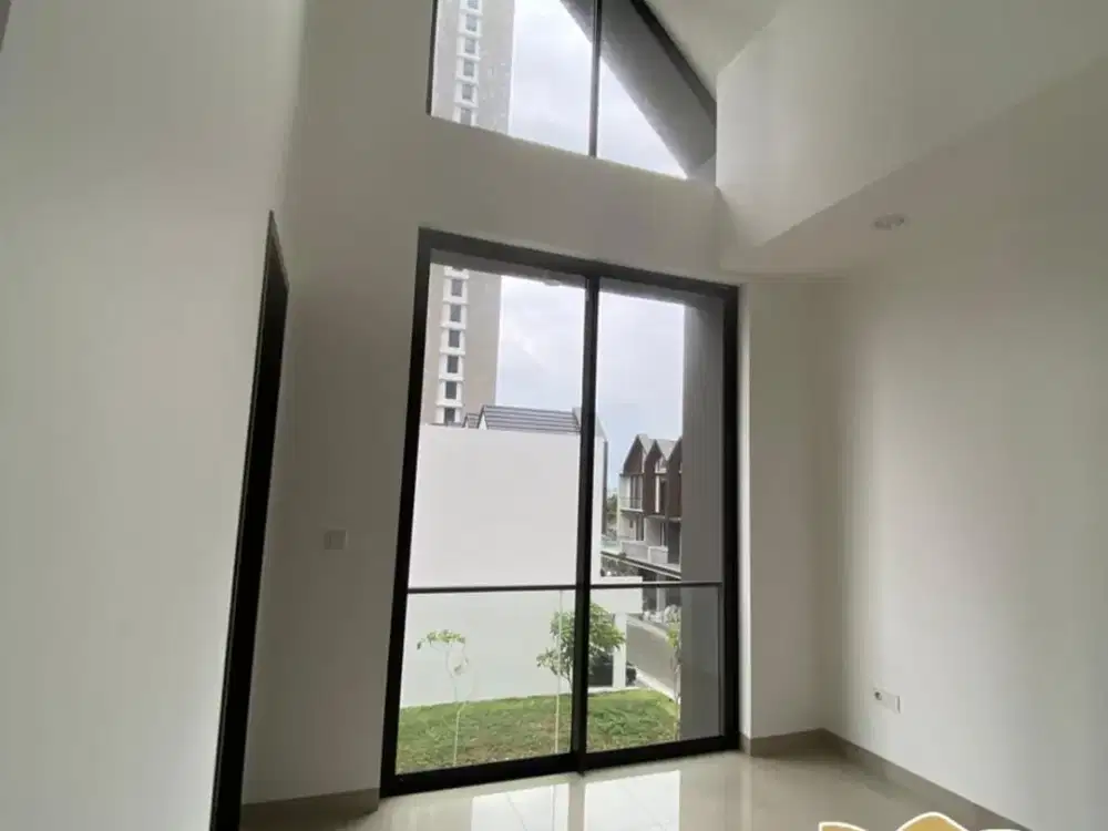 sewa rumah 3 lantai Osaka PIk 2 uk 5x10m kosongan