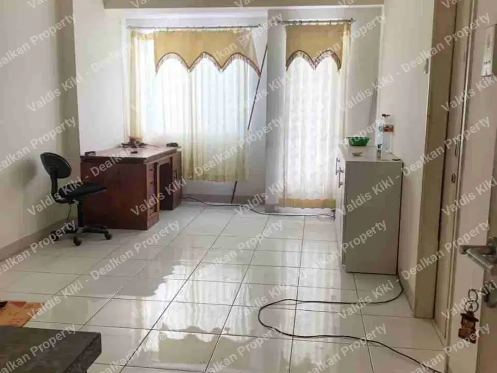 APARTEMEN BERKELEY UC CITRALAND 1 BEDROOM SEMI FURNISHED