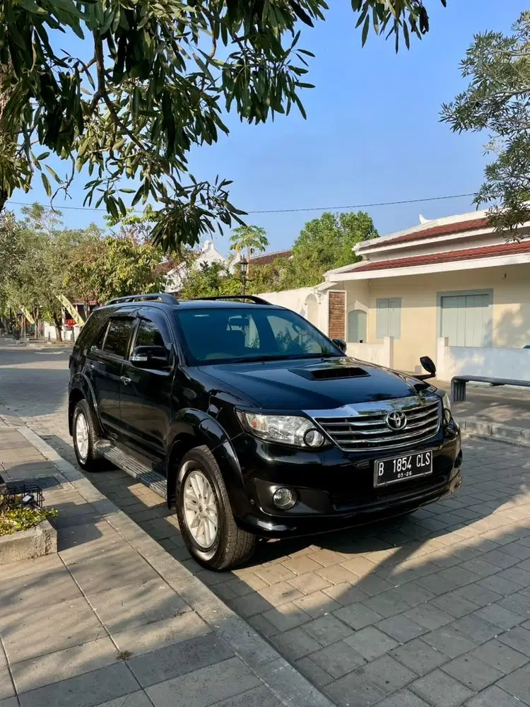 Toyota Fortuner G VNT Turbo Diesel Matic Istimewa Tahun 2012