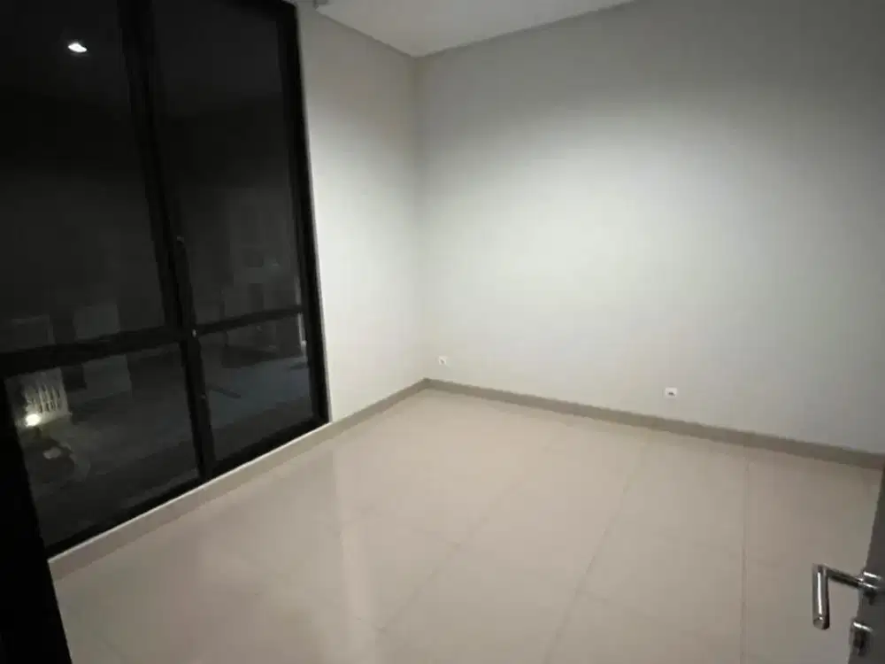 Rumah Nyaman 2 Lantai Di Cluster Viola Summarecon Crown Gading
