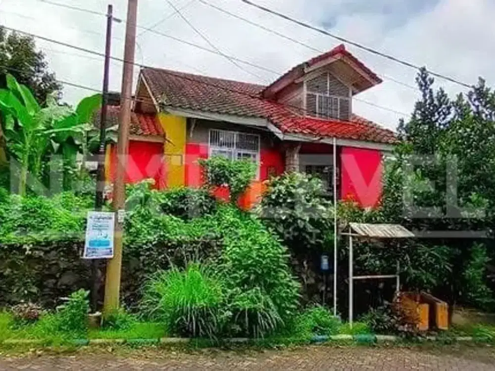 Rumah Dengan Tanah Luas Di Buring, Kedungkandang