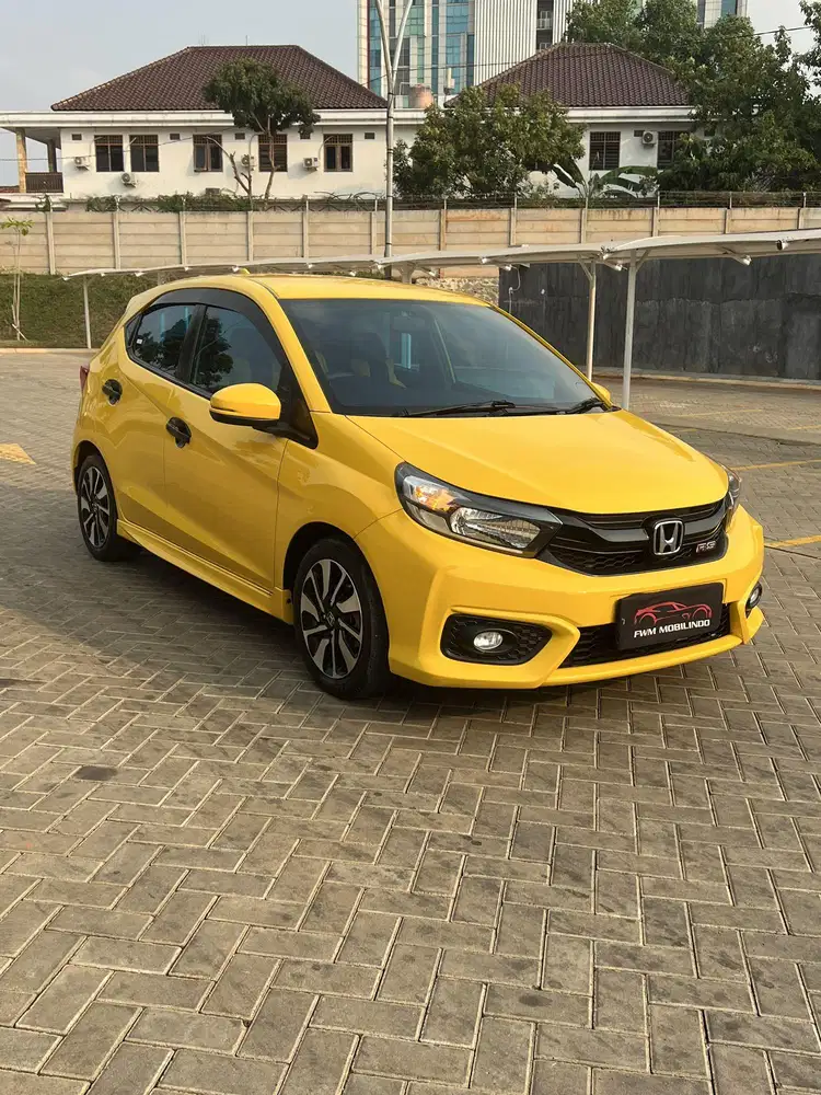 Honda brio RS matic 2021 kuning, terawat,low km