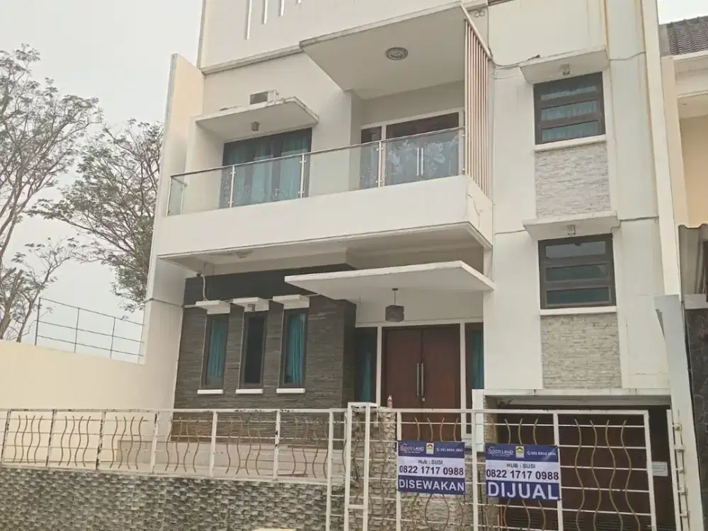 Disewakan Rumah Mewah Semi Furnish 2 Lantai Citra Grand Cibubur
