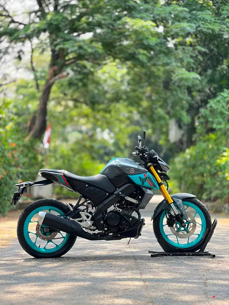 YAMAHA MT15 2023 GREY KM LOW PAJAK PANJANG KAYAK BARU