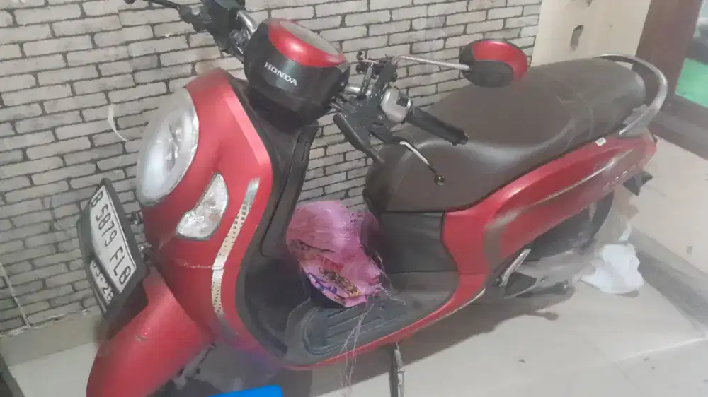 Dijual murah honda scoopy 2023