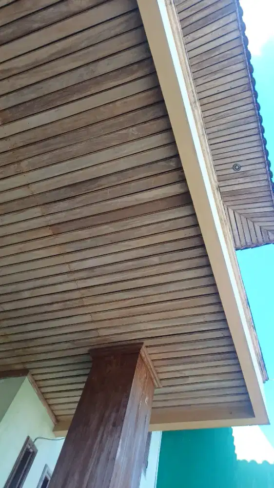Kayu Finishing Rumah/Cafe