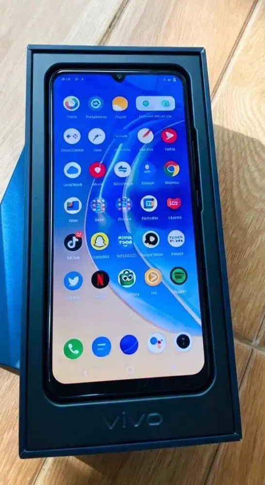 VIVO 21 / 8+4GB /256GB