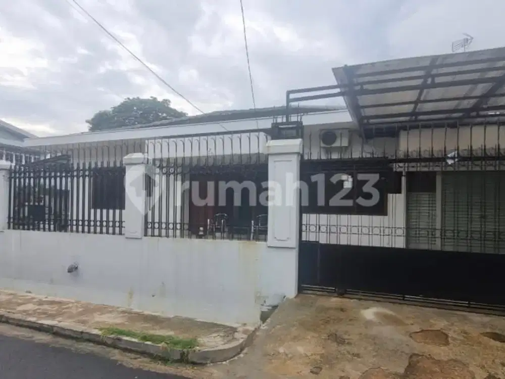 Rumah Hook di Kedoya Baru, Jakarta Barat