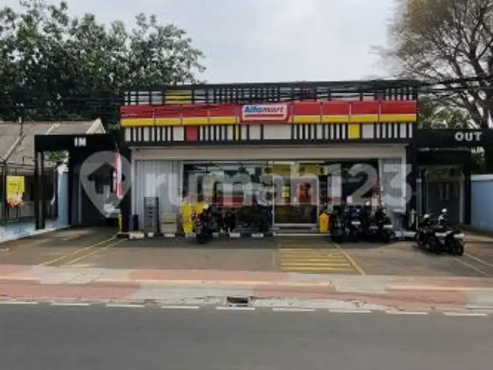 Tanah + Tempat Usaha, Kondisi Tersewa, Di Rawamangun Muka, Jaktim