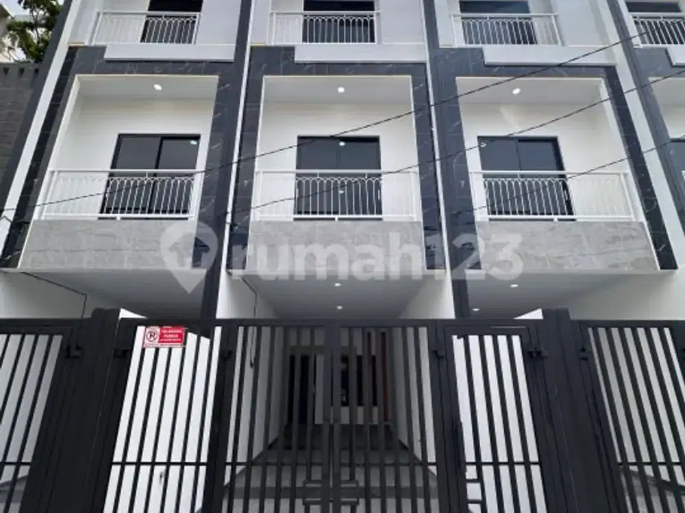 Rumah Baru di Tanjung Duren