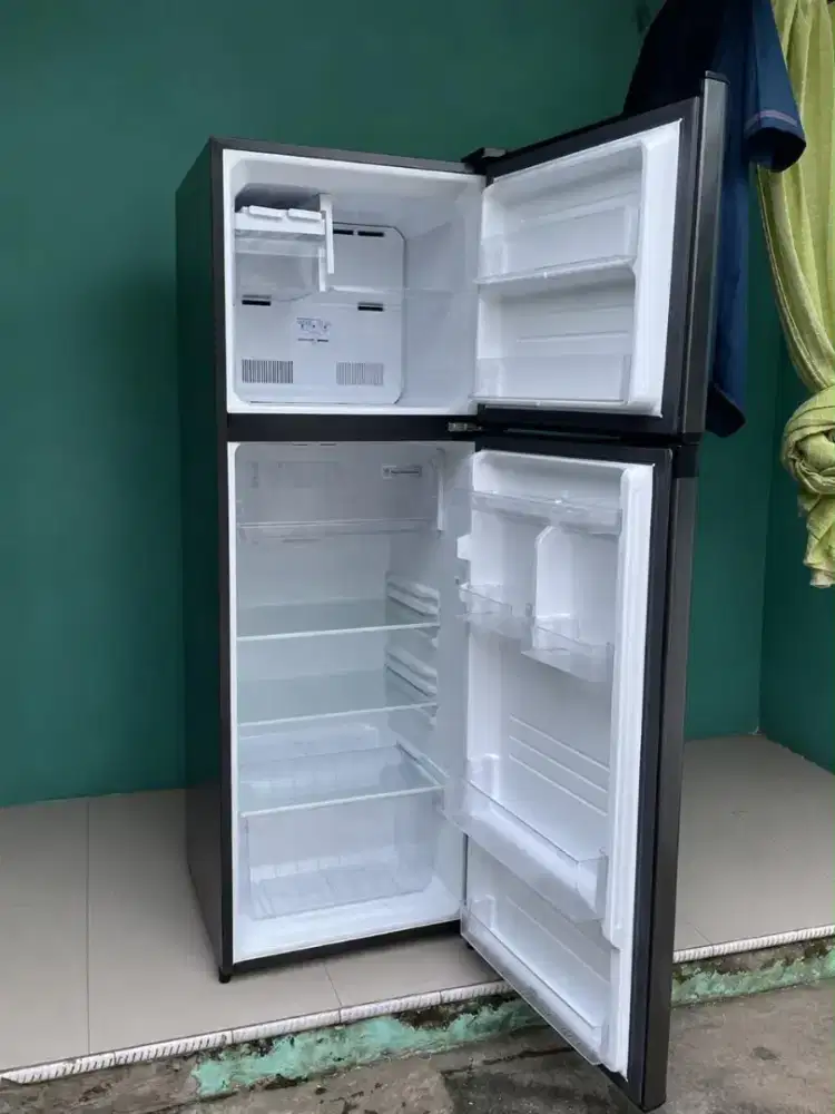 KULKAS SHARP 2 PINTU