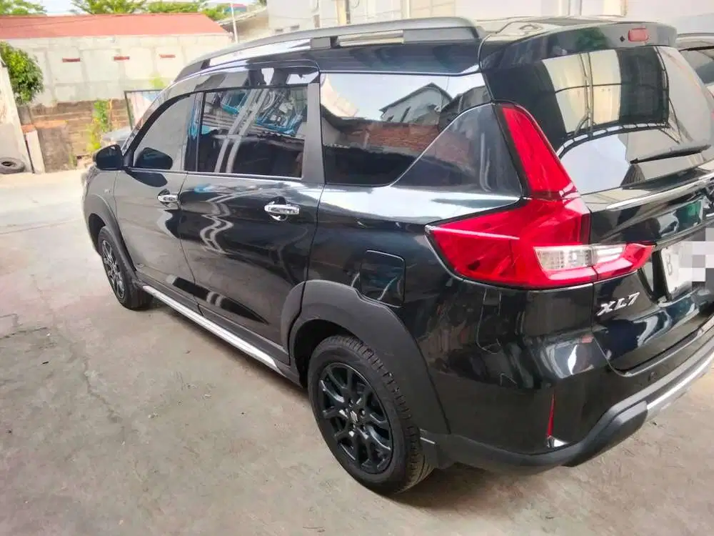 OVER KREDIT SUZUKI XL 7 BETA AT HYBRID DP 15 JT
