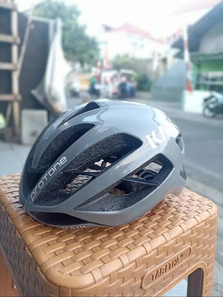 helm sepeda KASK protone 2.0