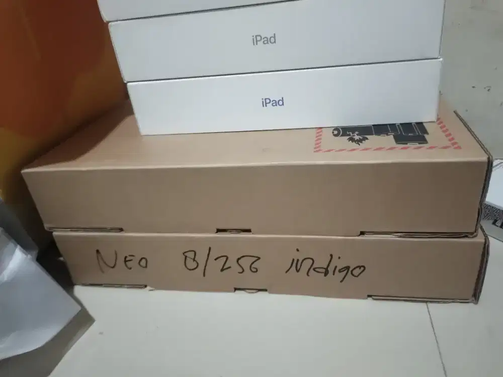 macbook neo 256 new segel garansi resmi Indonesia