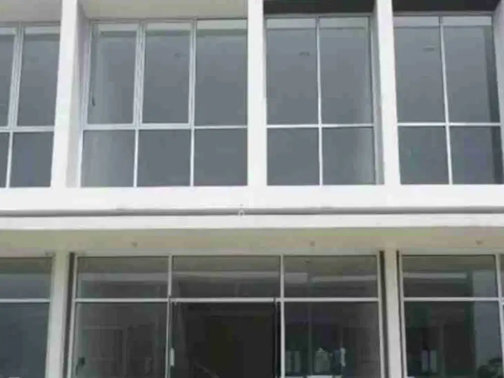 Disewakan cepat ruko strategis 2 lantai di citraland cibubur