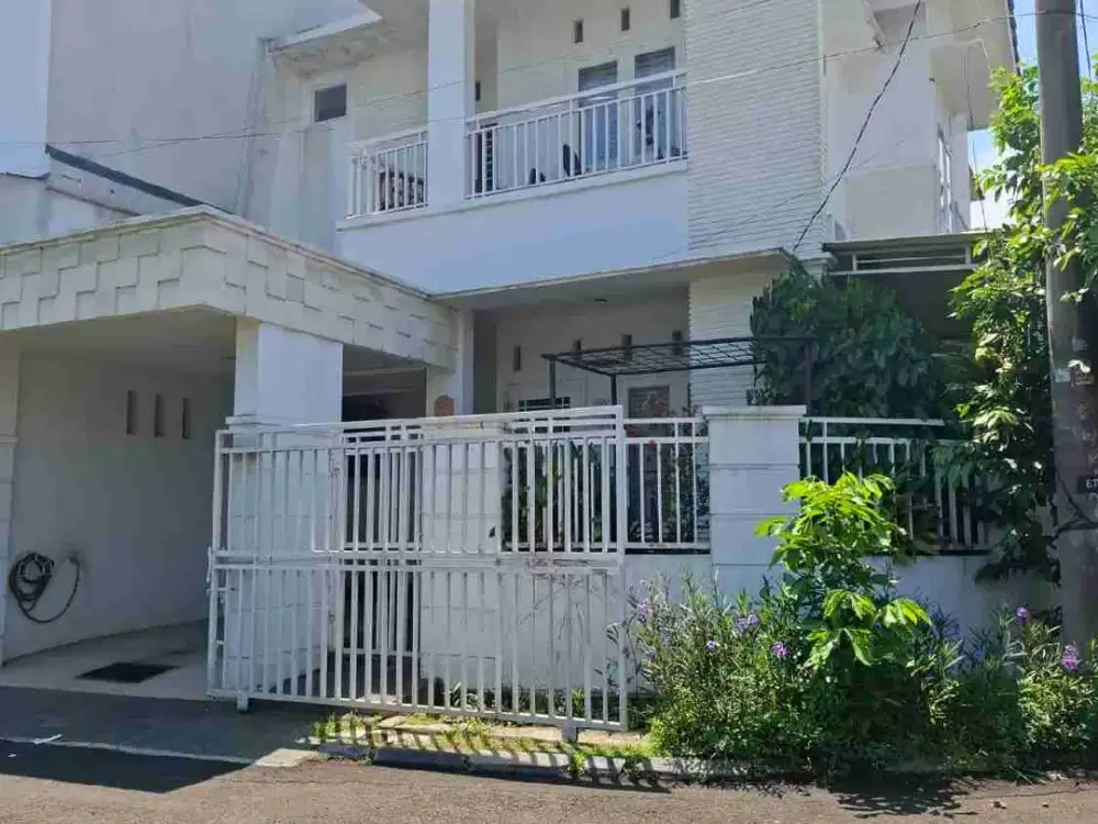 Dijual Rumah 2 Lantai (Hoek) Lingkungan Nyaman Di Nusaloka BSD