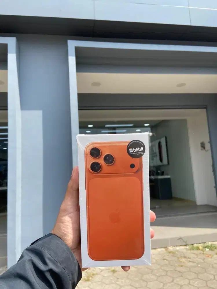 IPhone 17 Pro Max 256 Cosmic Orange New
