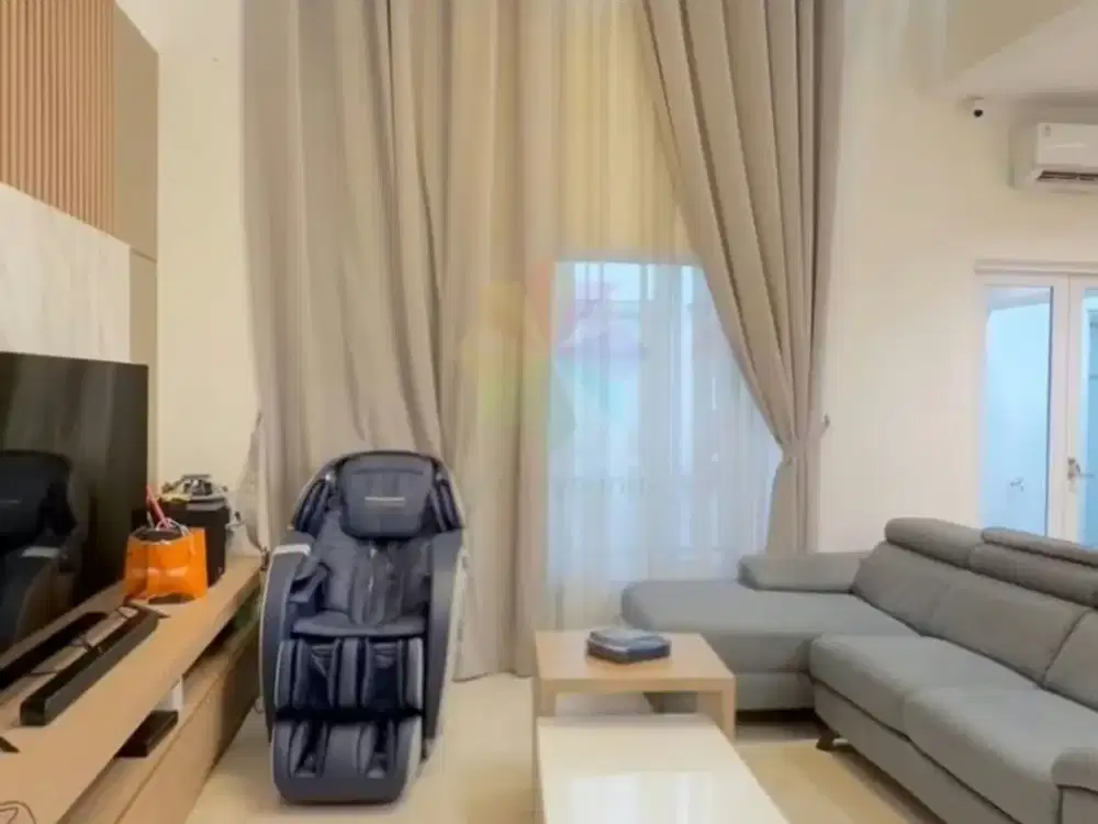 Rumah Mewah Cantik Riviera Puri Cipondoh