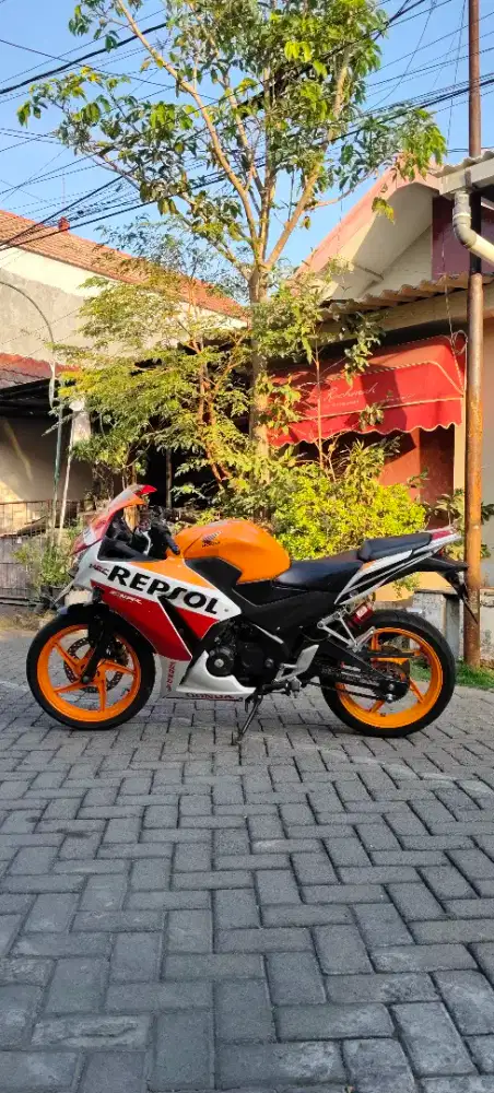 DIJUAL CBR 150 2015