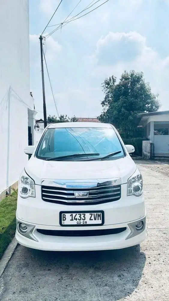 Toyota Nav1 2015 Bensin