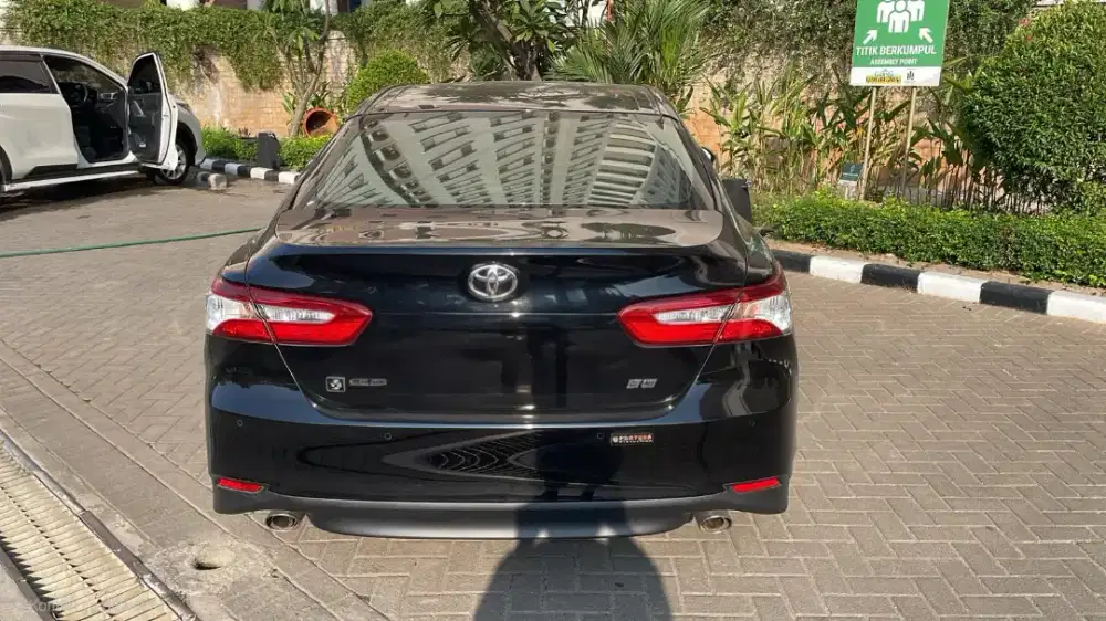 Totota Camry v 2021