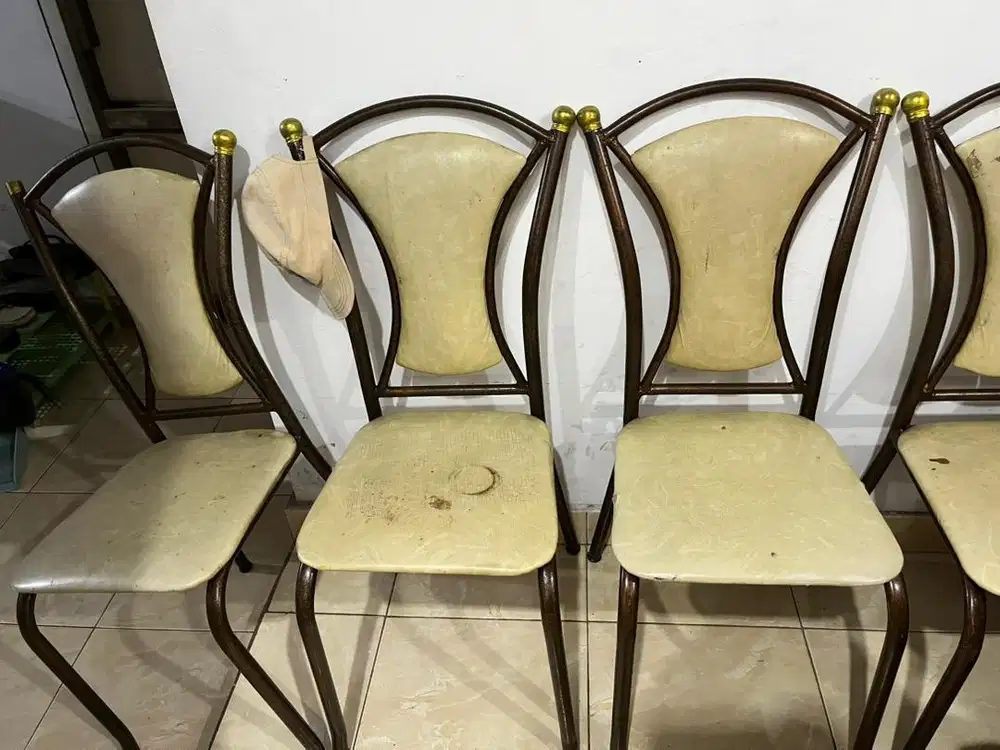 Kursi besi spon kursi makan