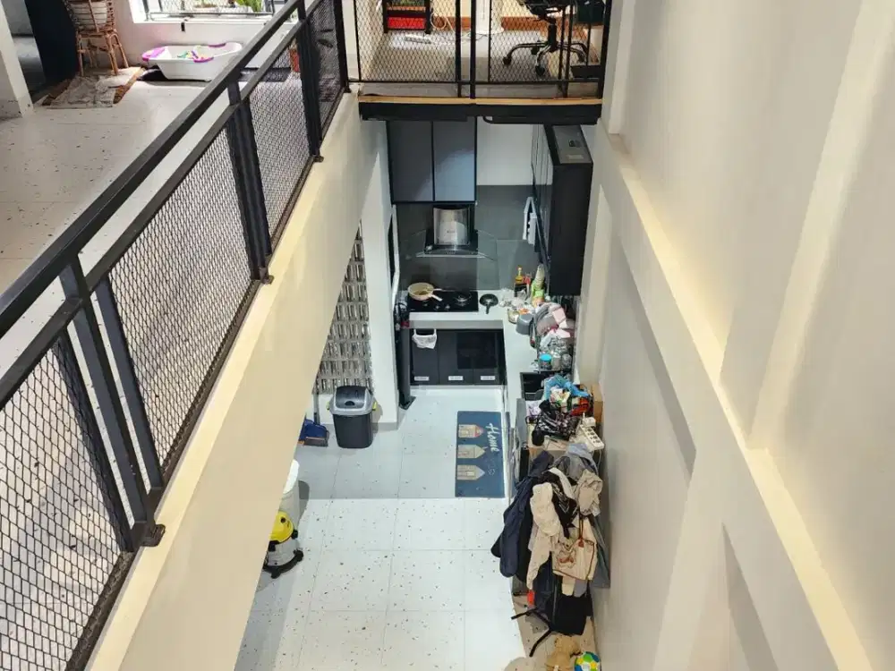 DIJUAL Rumah 2 Lantai Strategis di Ciputat, Tangerang Selatan