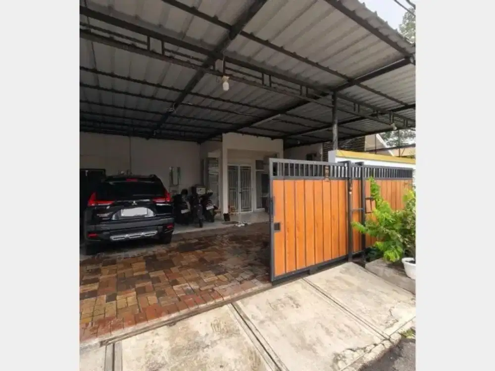 Jual Cepat Rumah 2 Lantai Semi Furnished di Graha Raya