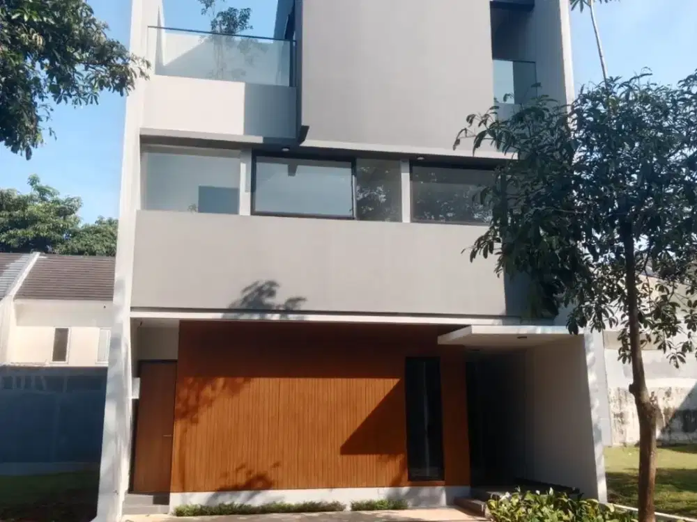 Rumah 3 Lantai Modern Minimalis The Green BSD, Tangerang Selatan